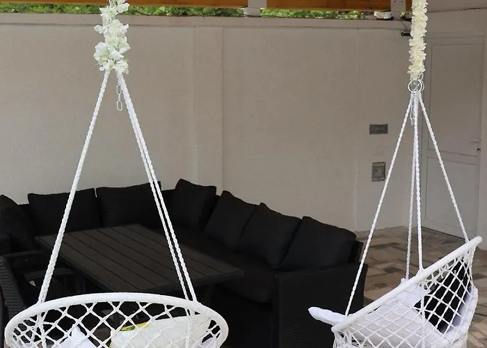 House As Moon * Mostar